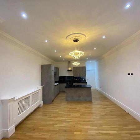 Luxury Apartment Apt4 วุลฟ์เวอร์แฮมป์ตัน ภายนอก รูปภาพ