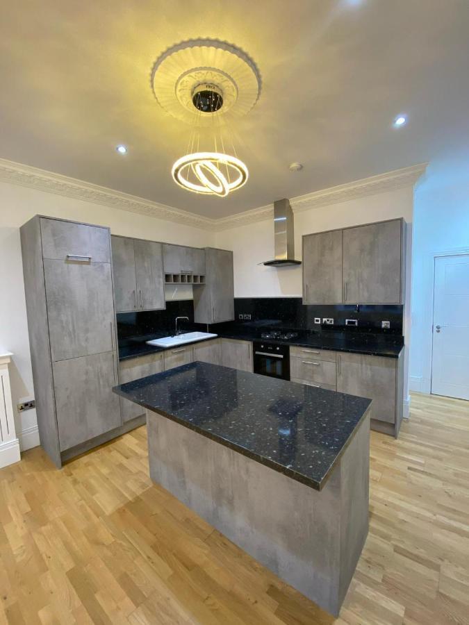 Luxury Apartment Apt4 วุลฟ์เวอร์แฮมป์ตัน ภายนอก รูปภาพ